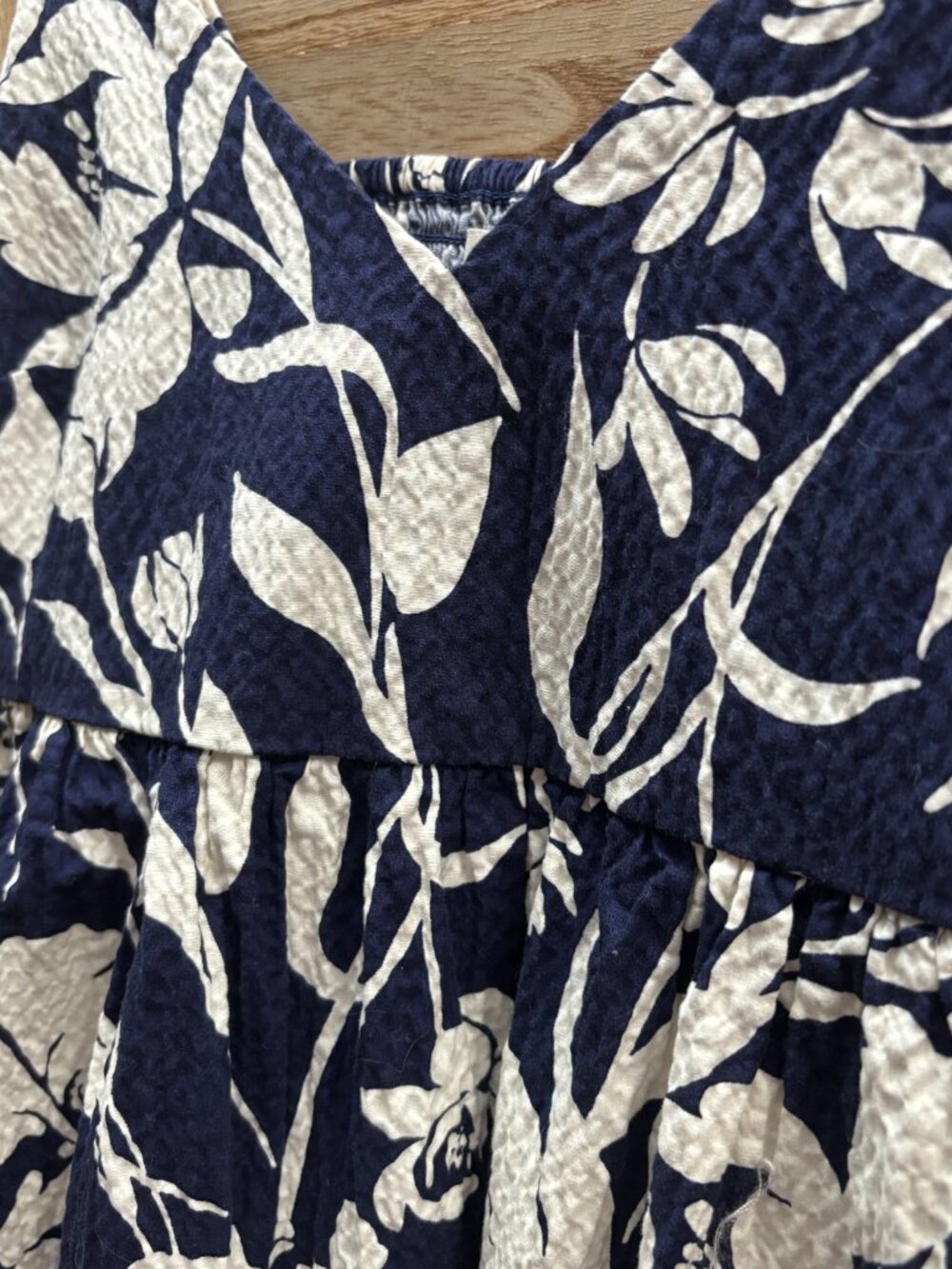 A New Day Floral Seersucker Maxi Dress Navy Cream Pockets Smocked Back XS - Picture 3 of 8